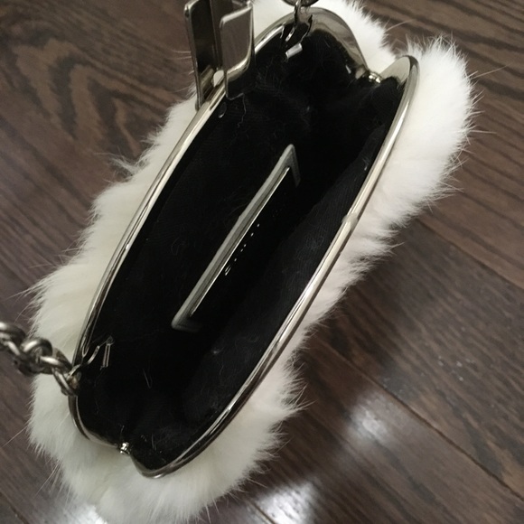 DKNY fur bag on chain - Picture 4 of 7